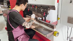 قضبان توصيل مصفحة لتطبيقات الطاقة الشمسية