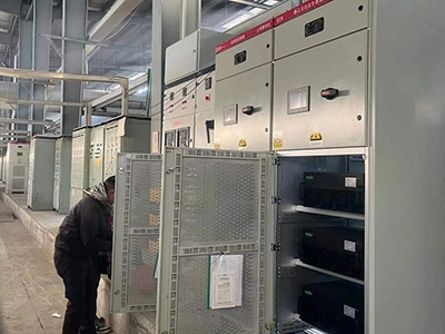 مولد القدرة غير الفعالة الاستاتيكي (SVG) للجهد المنخفض