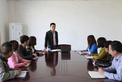 اجتماع فني ومناقشة المشروع