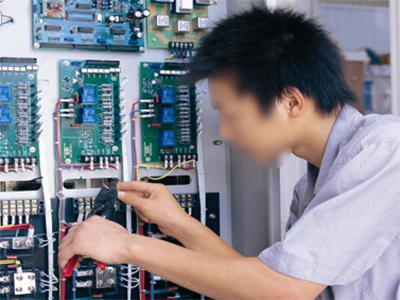 المراقبة أثناء العملية وفحص أخذ العينات